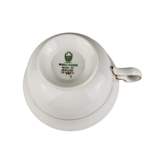 Wedgewood Vintage Whitehall Cobalt Blue Cup and Saucer Set Excellent Condition - Picture 6 of 9